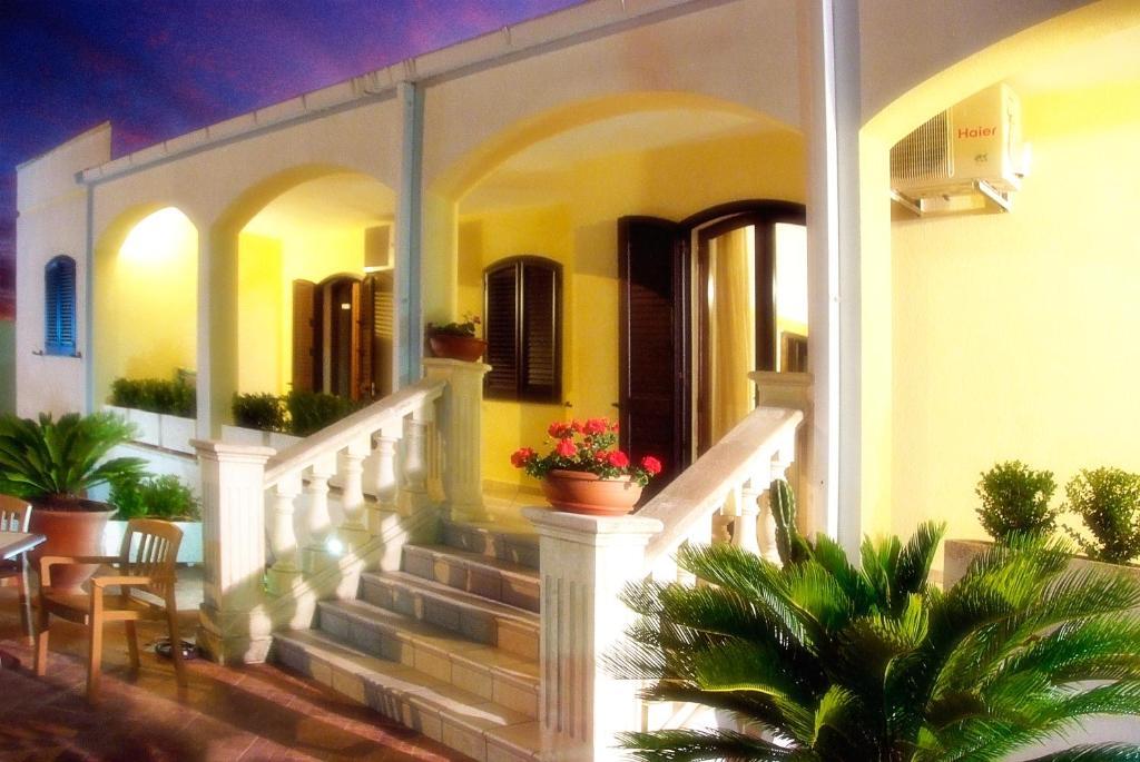 Cocumola Salento Terra Maris Bed & Breakfast エクステリア 写真